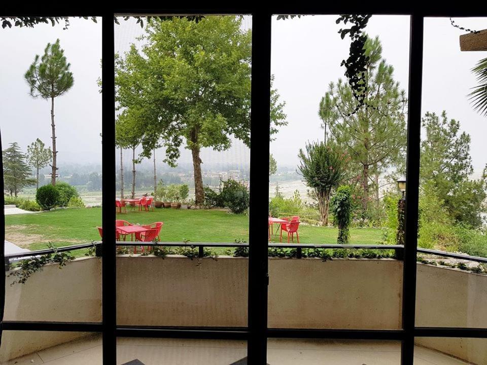 Rock City Resort Mingora Exterior foto